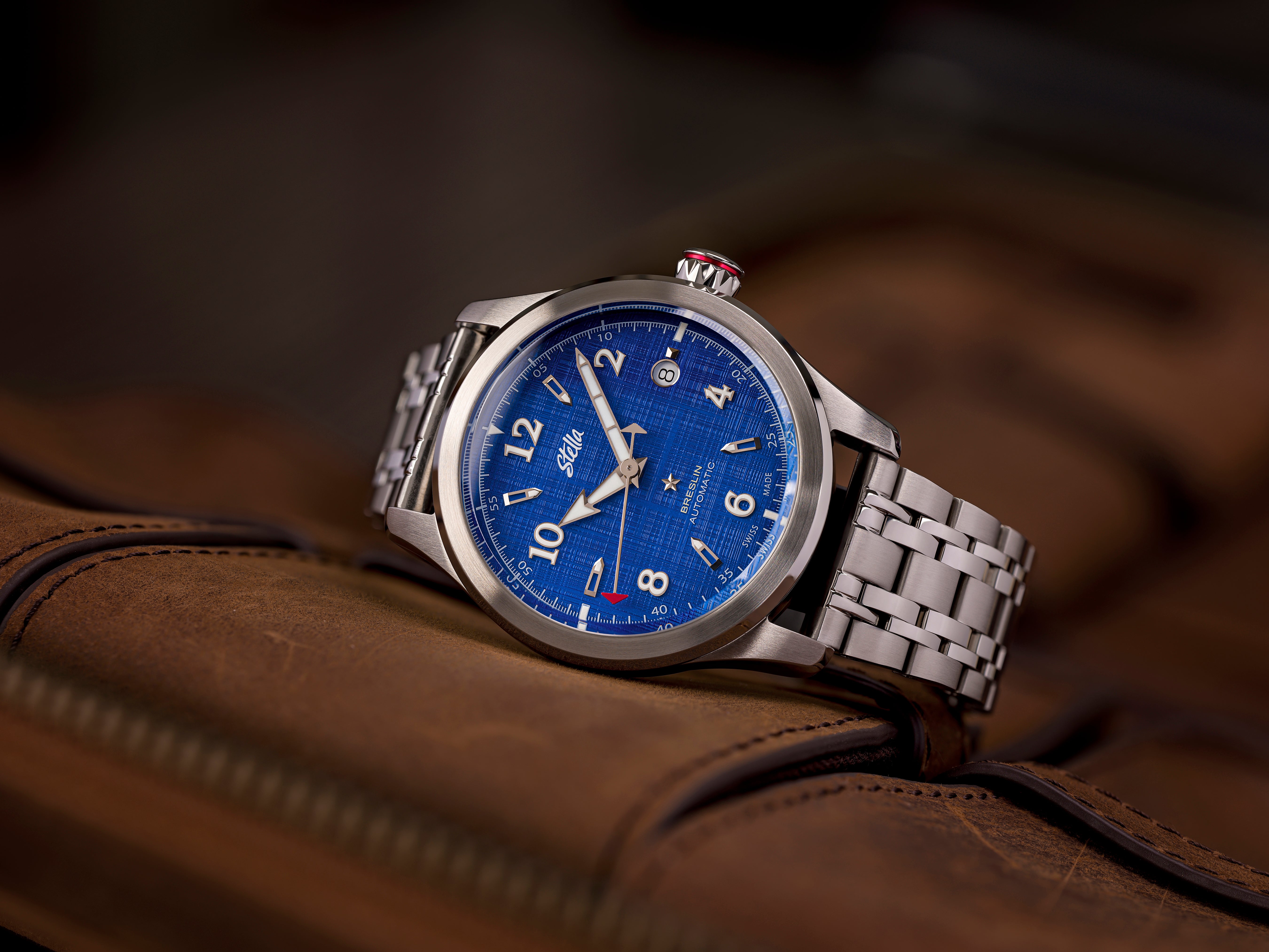 Breslin Classic Blue