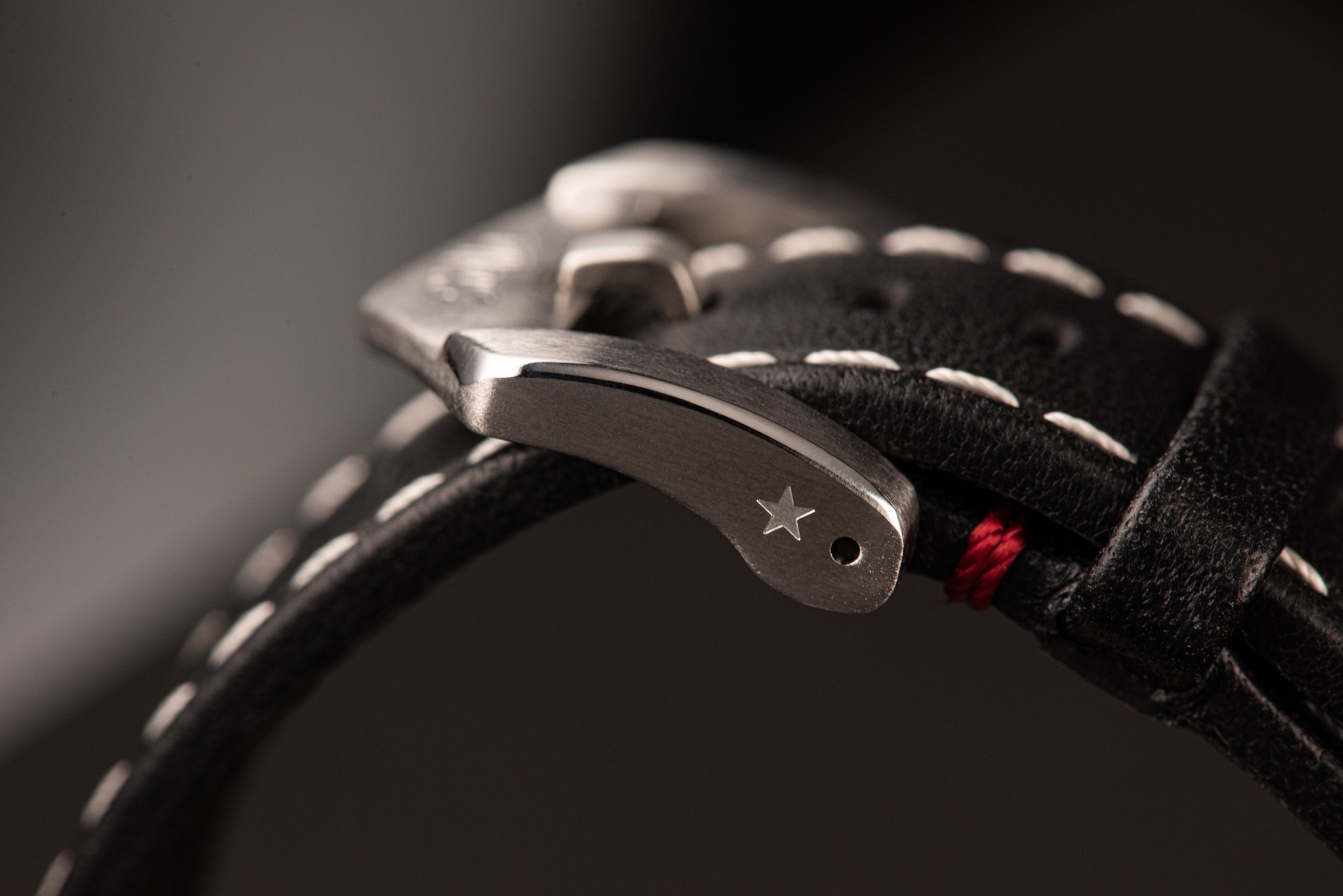 Black cowhide leather strap with cream stitch